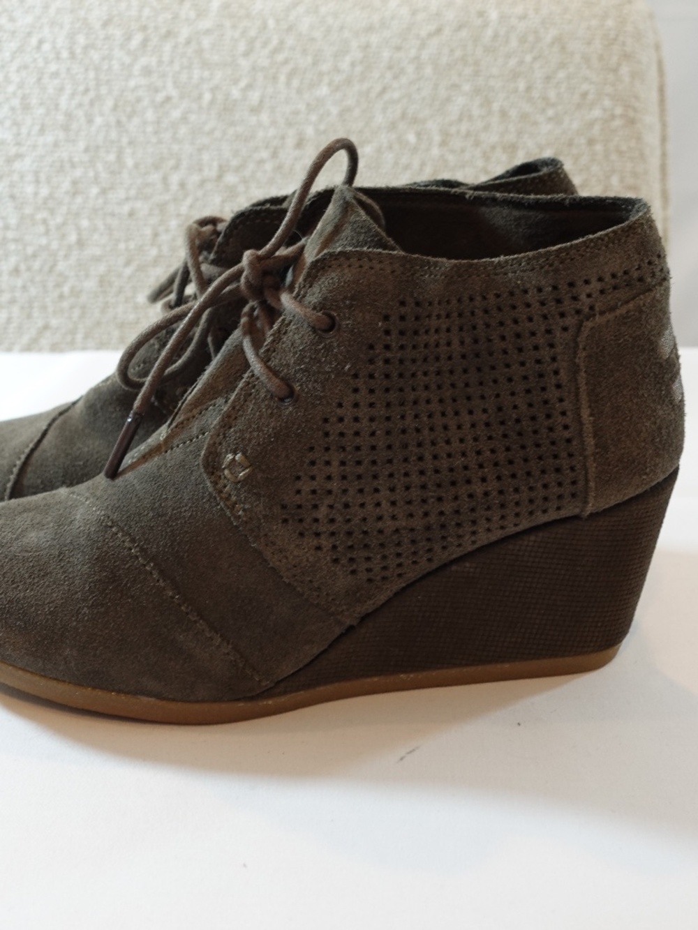 Toms wedge suade Olive booties